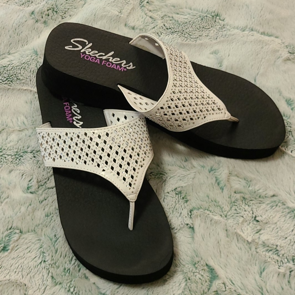 Womans Sketchers Flip Flop